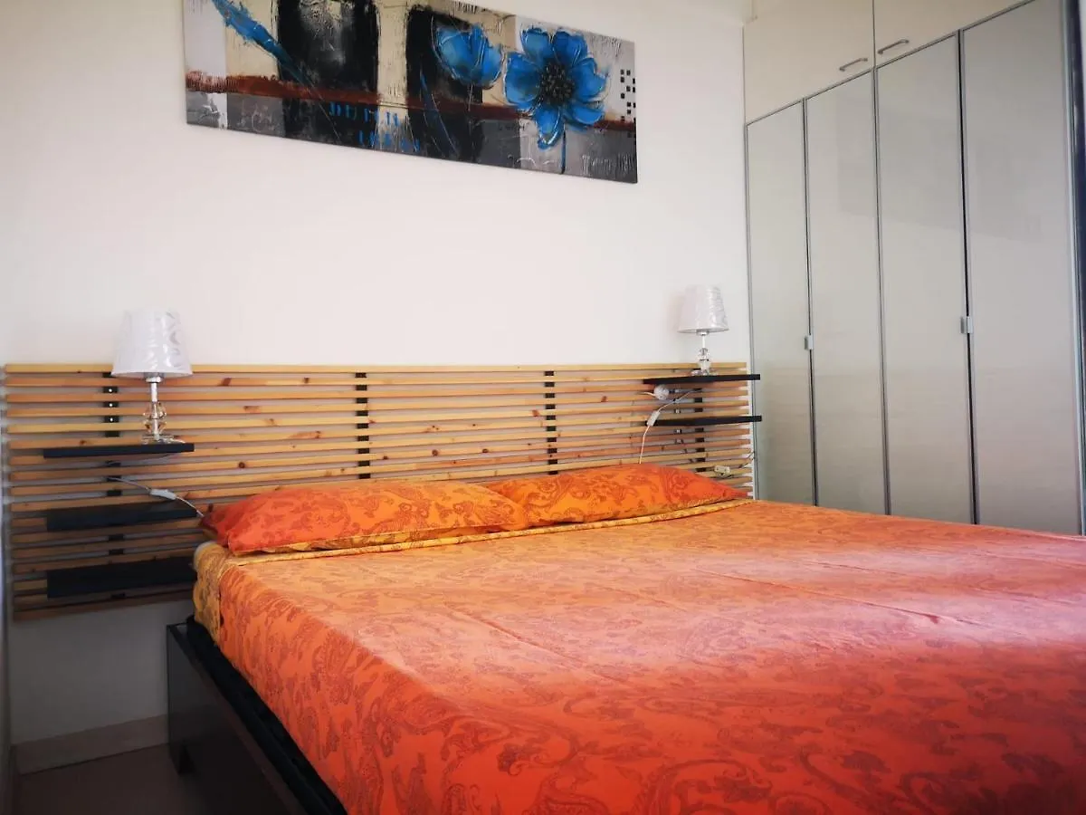 Easy Flat G. Apartment Bardolino Italy